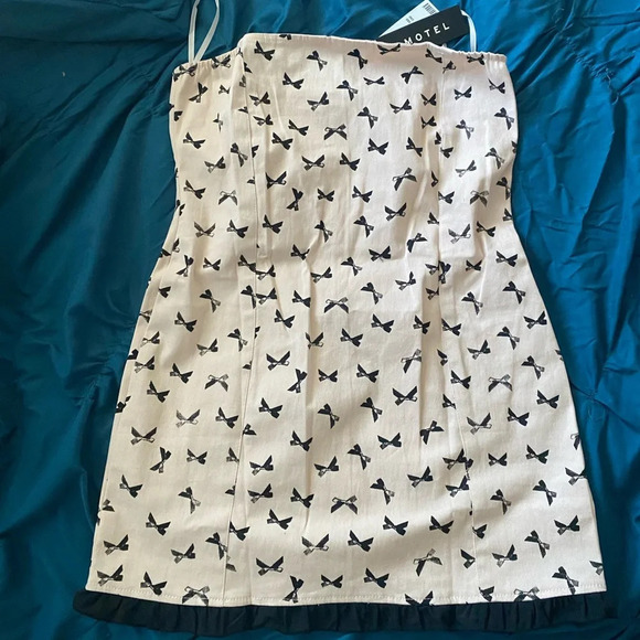 Motel Rocks Pink Bow Dress - Picture 1 of 3